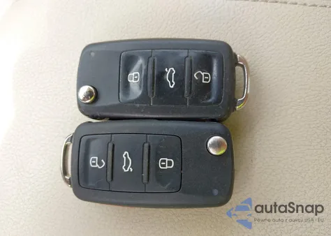 2013 Volkswagen Passat 2.0L Tdi Se z USA, uszkodzony, nr VIN 1VWBN7A30DC001615